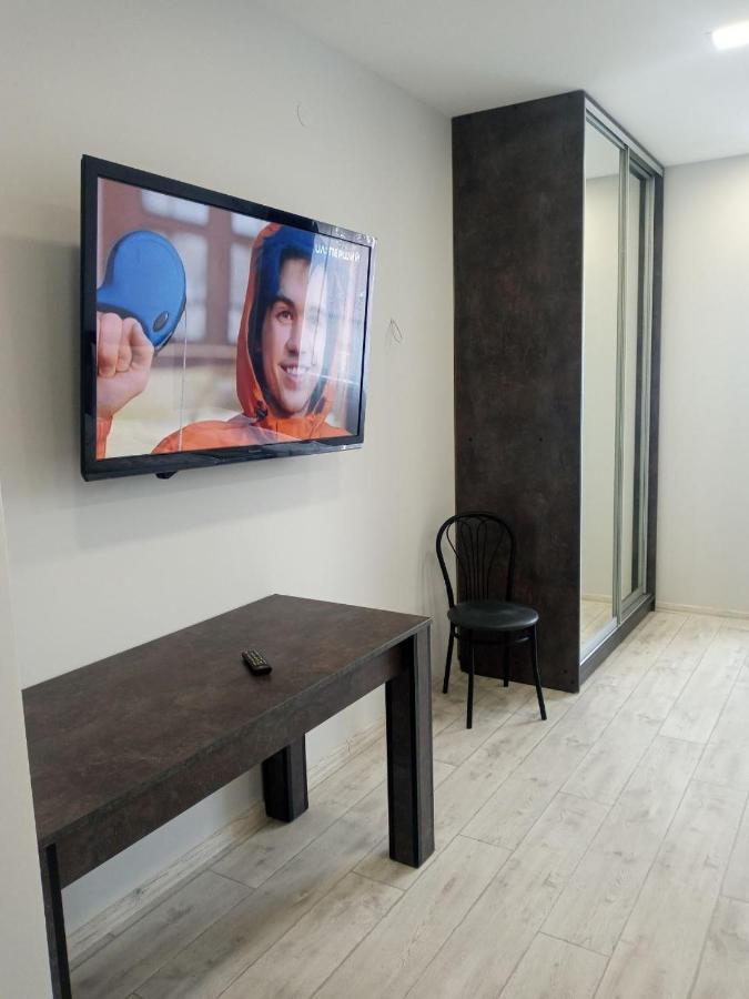 Як Вдома ! Apartment Uzhhorod Ngoại thất bức ảnh