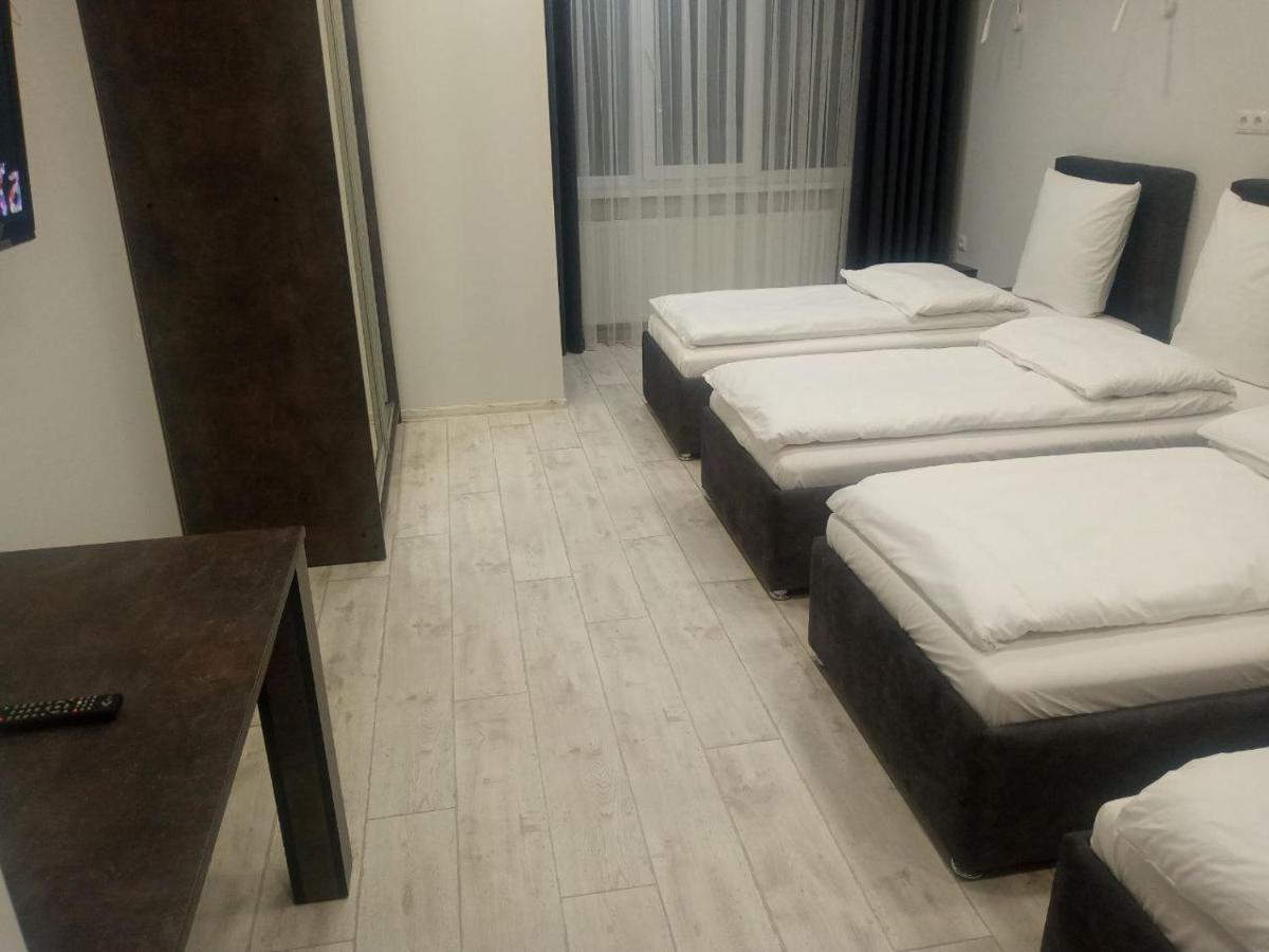 Як Вдома ! Apartment Uzhhorod Ngoại thất bức ảnh