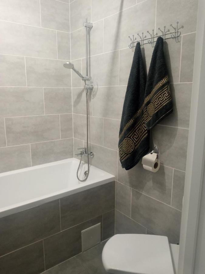 Як Вдома ! Apartment Uzhhorod Ngoại thất bức ảnh